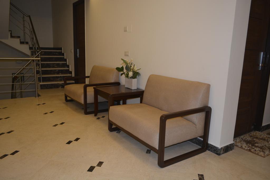Hotel Mint Casa Нью-Дели Экстерьер фото