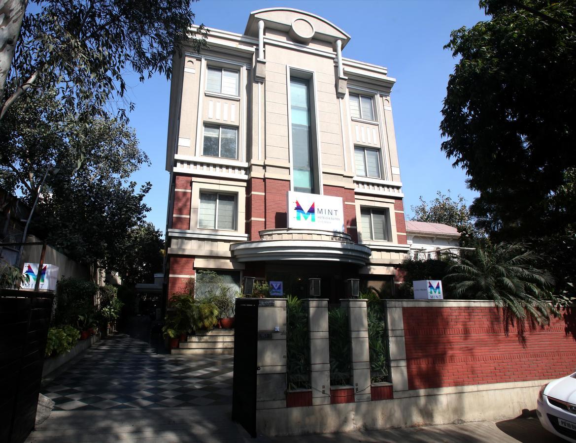 Hotel Mint Casa Нью-Дели Экстерьер фото
