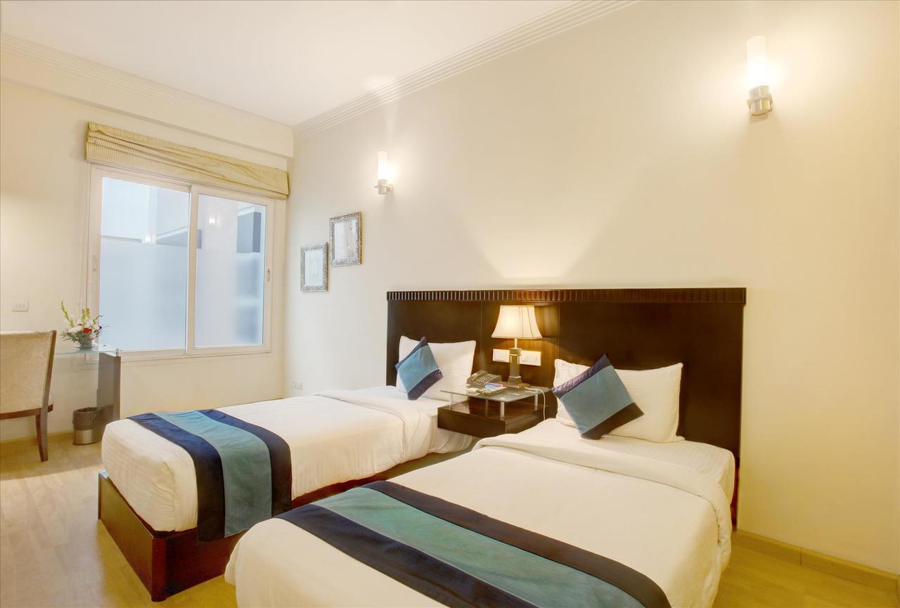 Hotel Mint Casa Нью-Дели Экстерьер фото