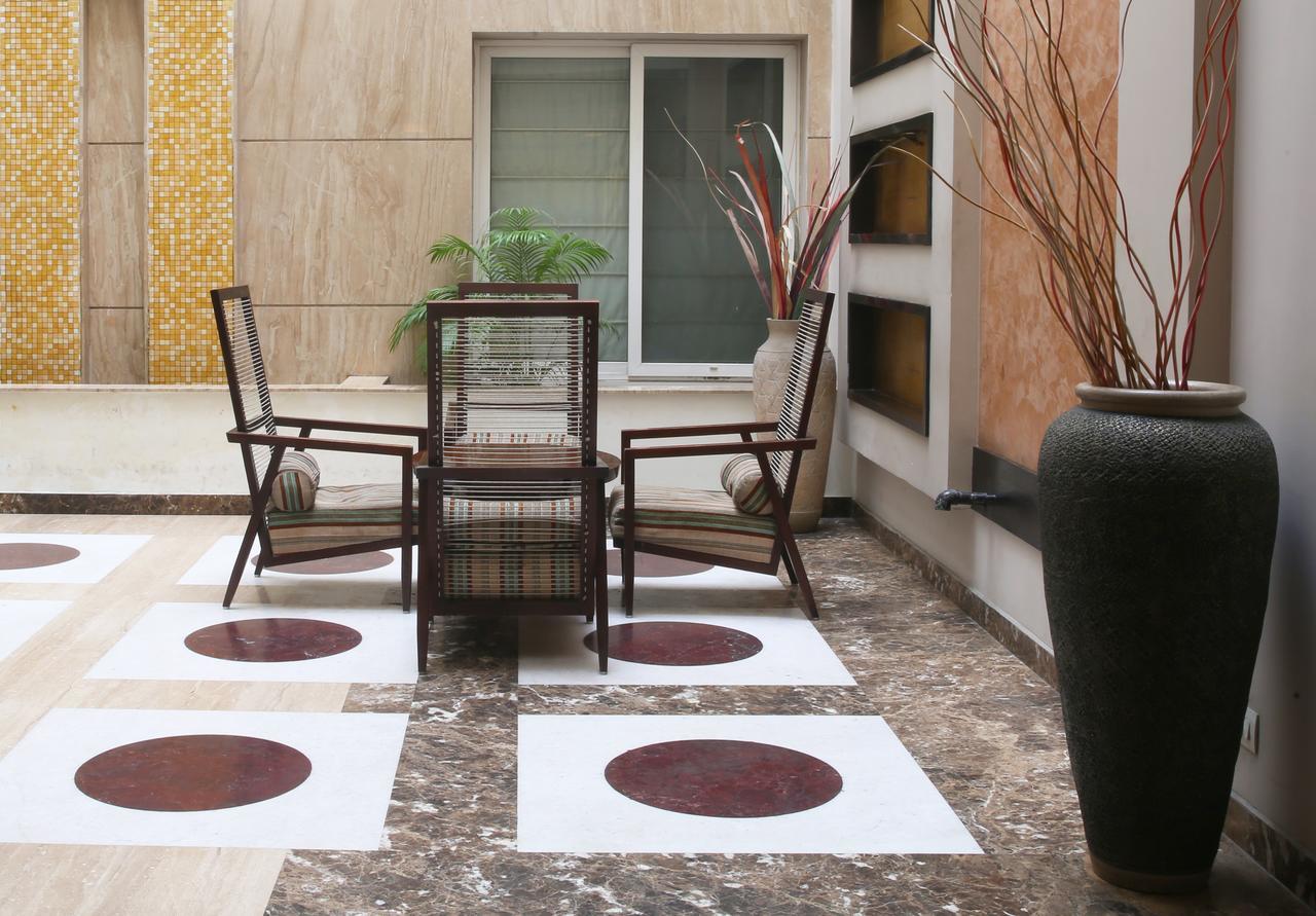 Hotel Mint Casa Нью-Дели Экстерьер фото