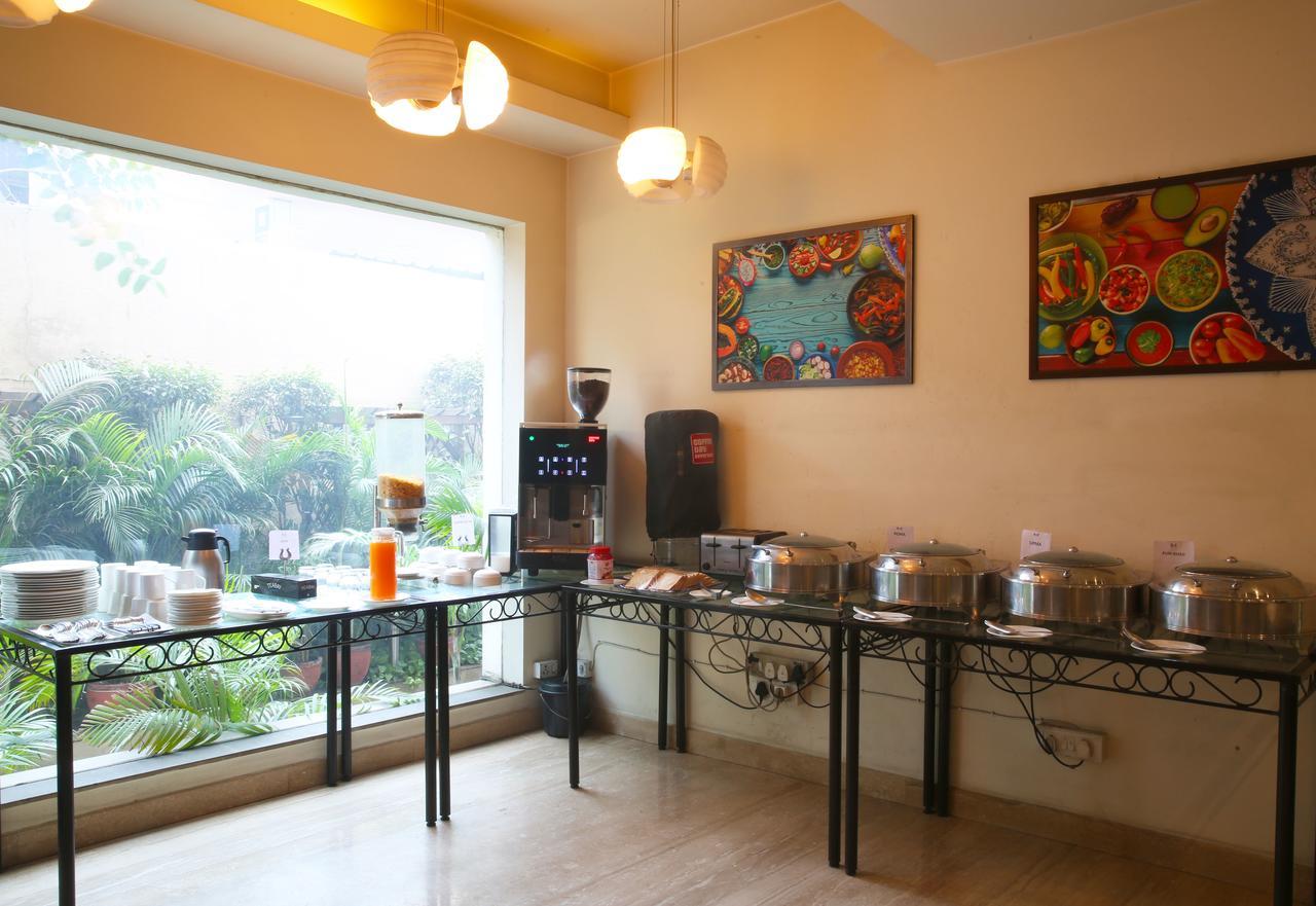 Hotel Mint Casa Нью-Дели Экстерьер фото