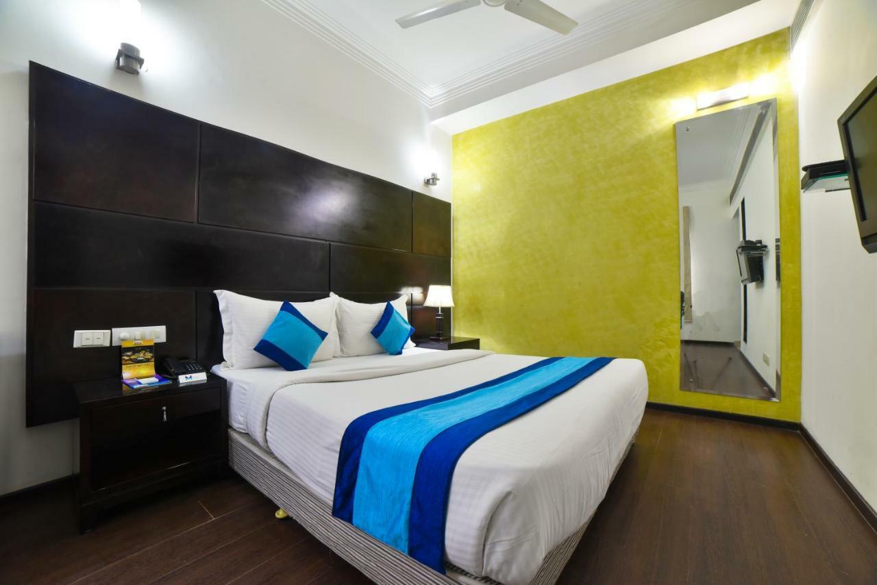 Hotel Mint Casa Нью-Дели Экстерьер фото