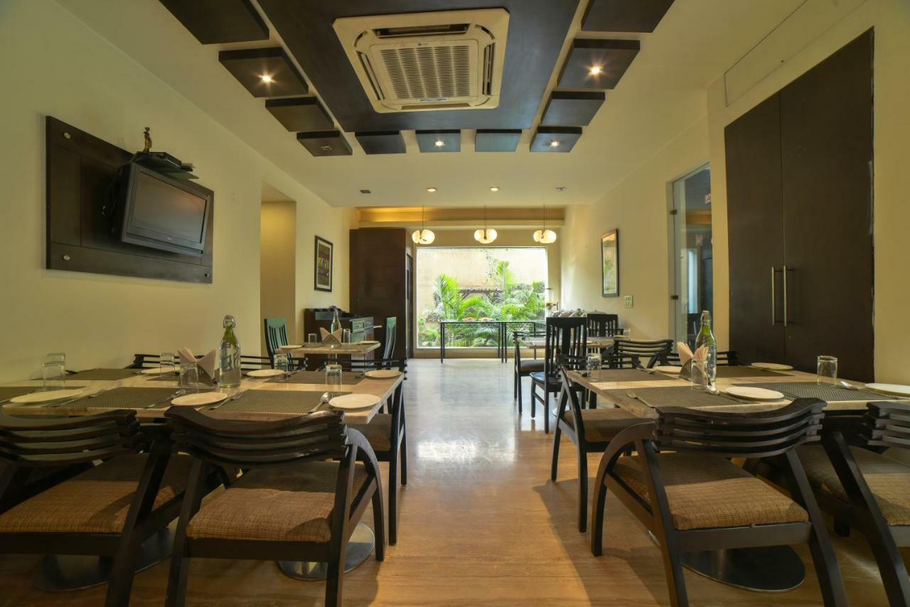 Hotel Mint Casa Нью-Дели Экстерьер фото