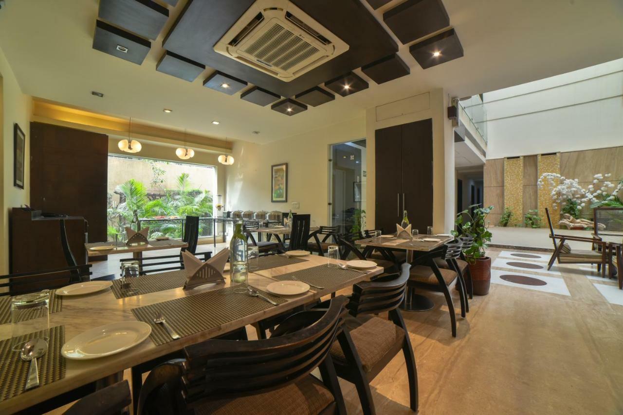 Hotel Mint Casa Нью-Дели Экстерьер фото
